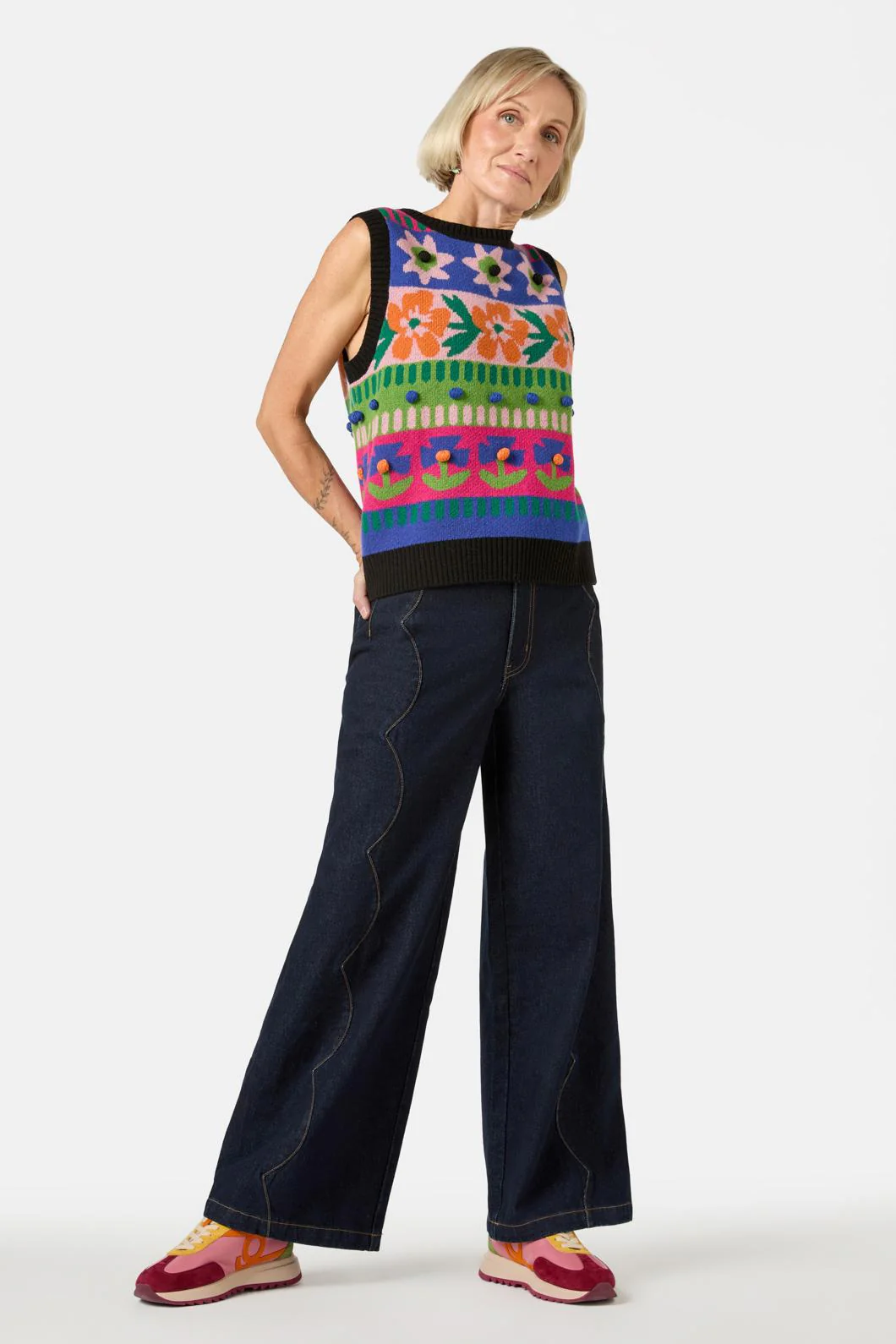 Amphora Knit Vest - Image 7
