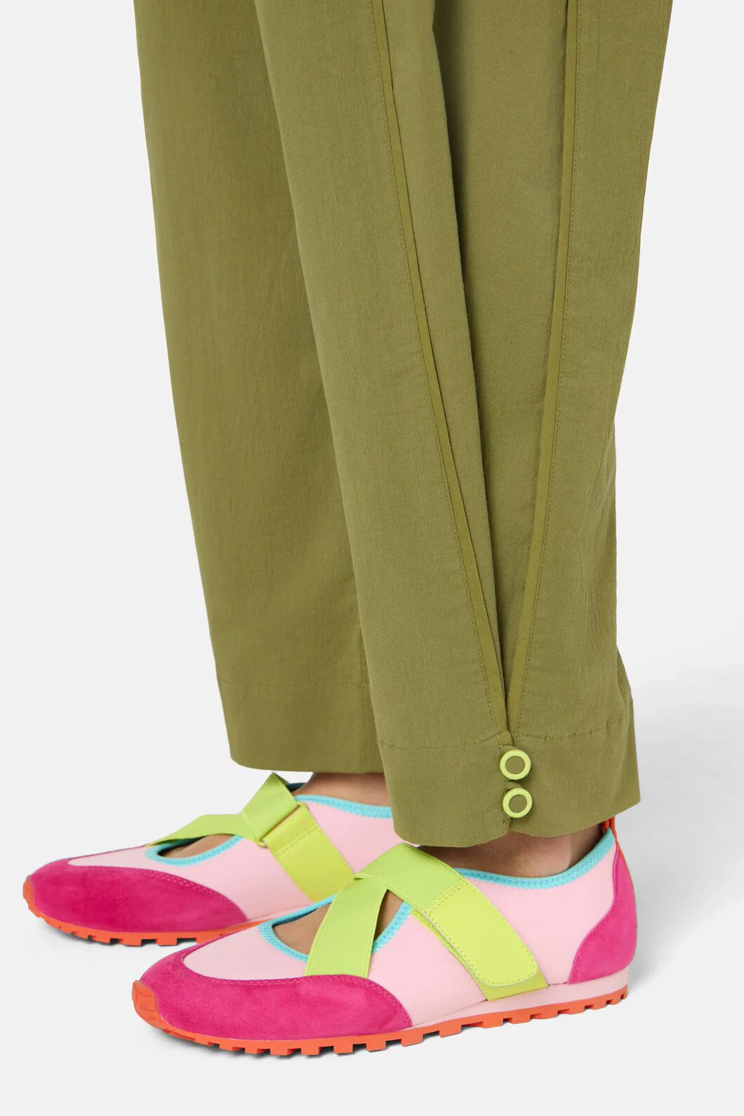 Cargo Crinkle Hybrid Pant - Image 7