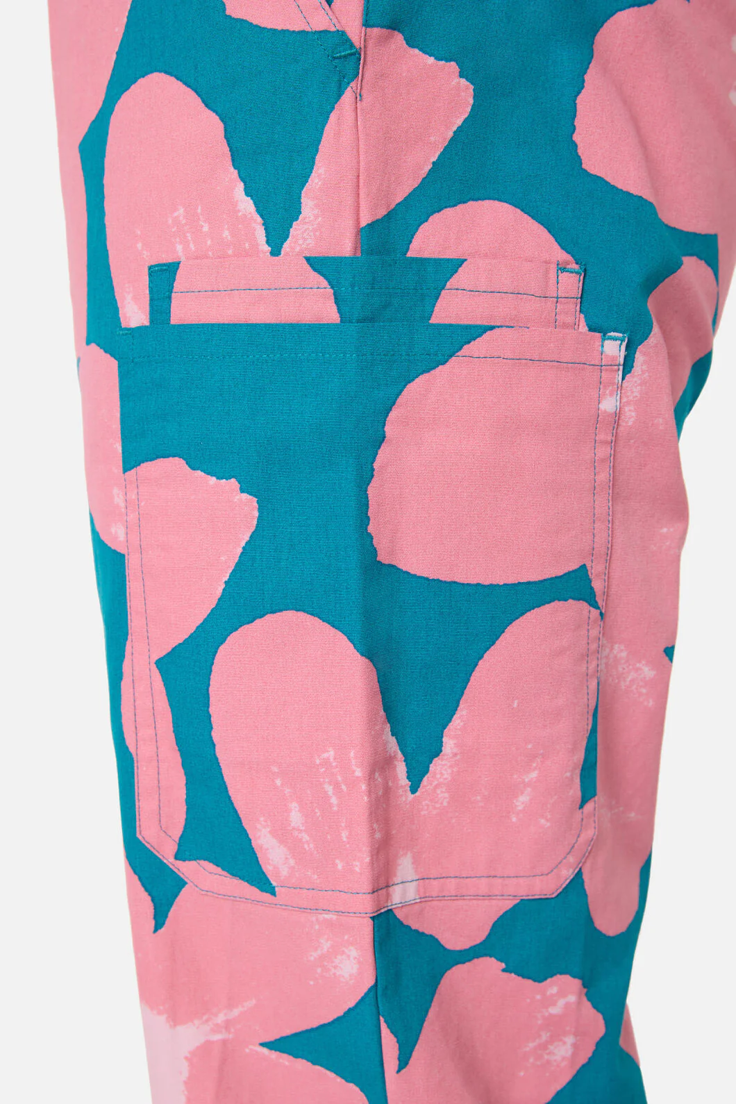 Green Poppy scrub set - Image 6