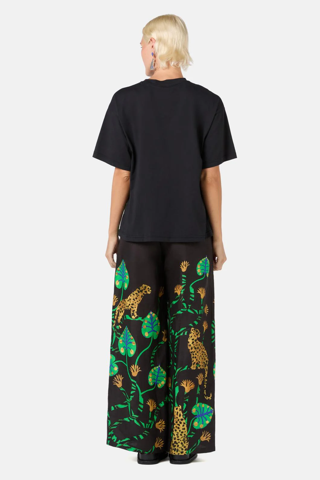 Guardians Placement Tee - Image 10