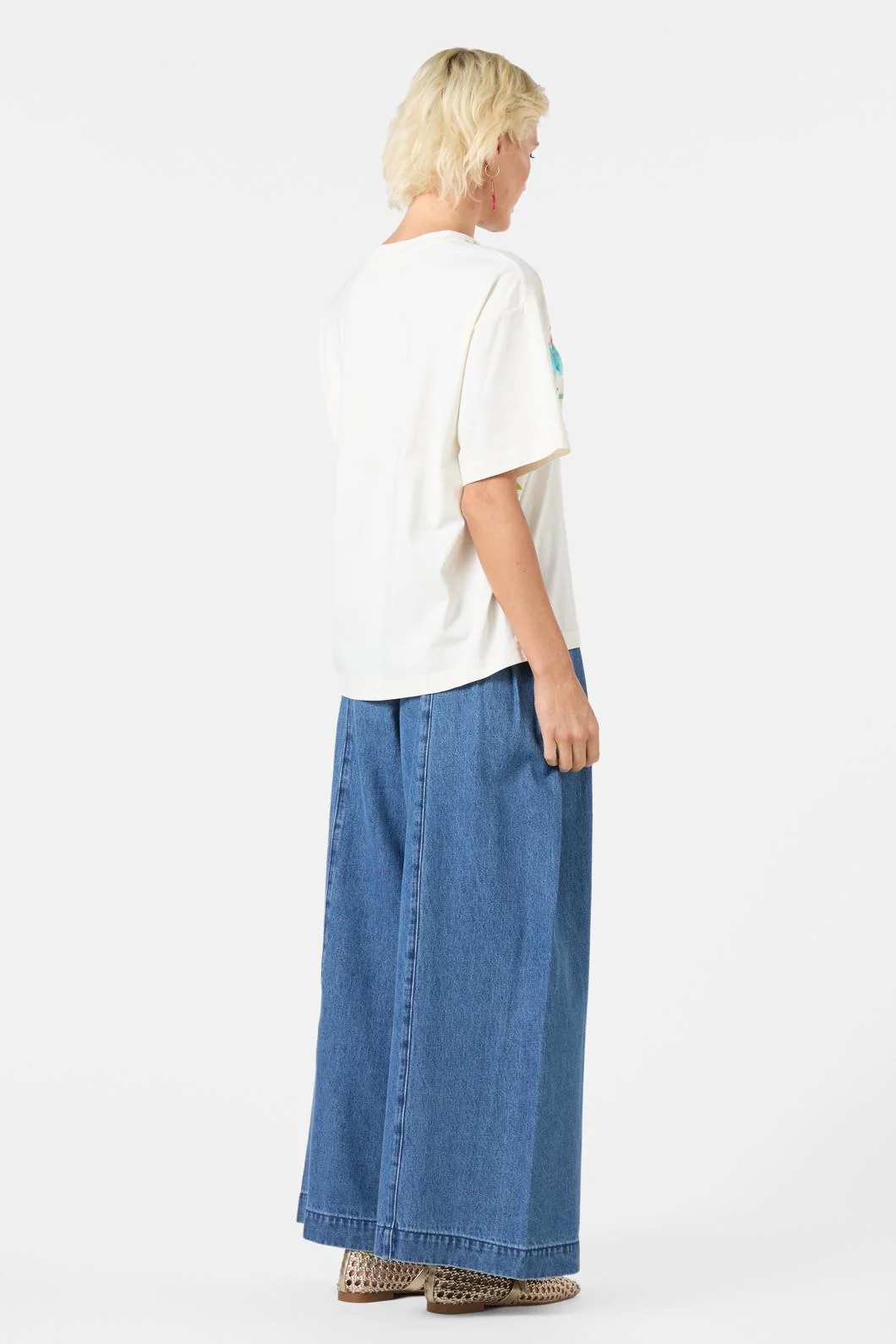Leafy Lessons Oversized Tee - Image 4