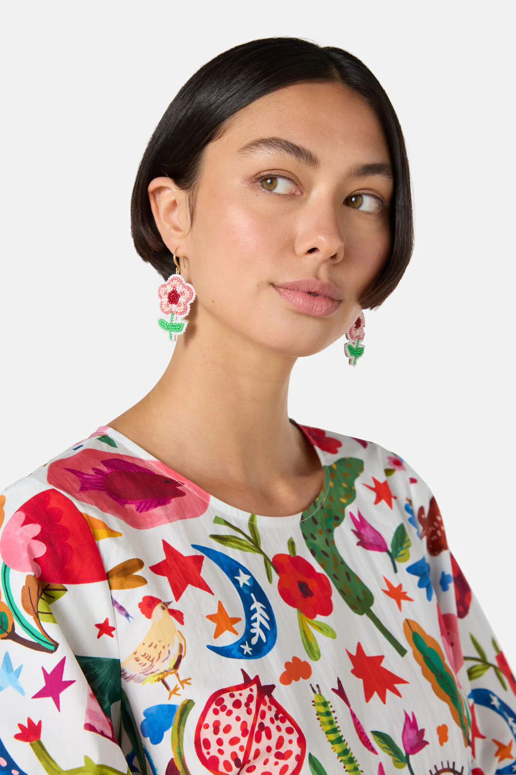 Little Daisy Beaded Earrings - Image 3