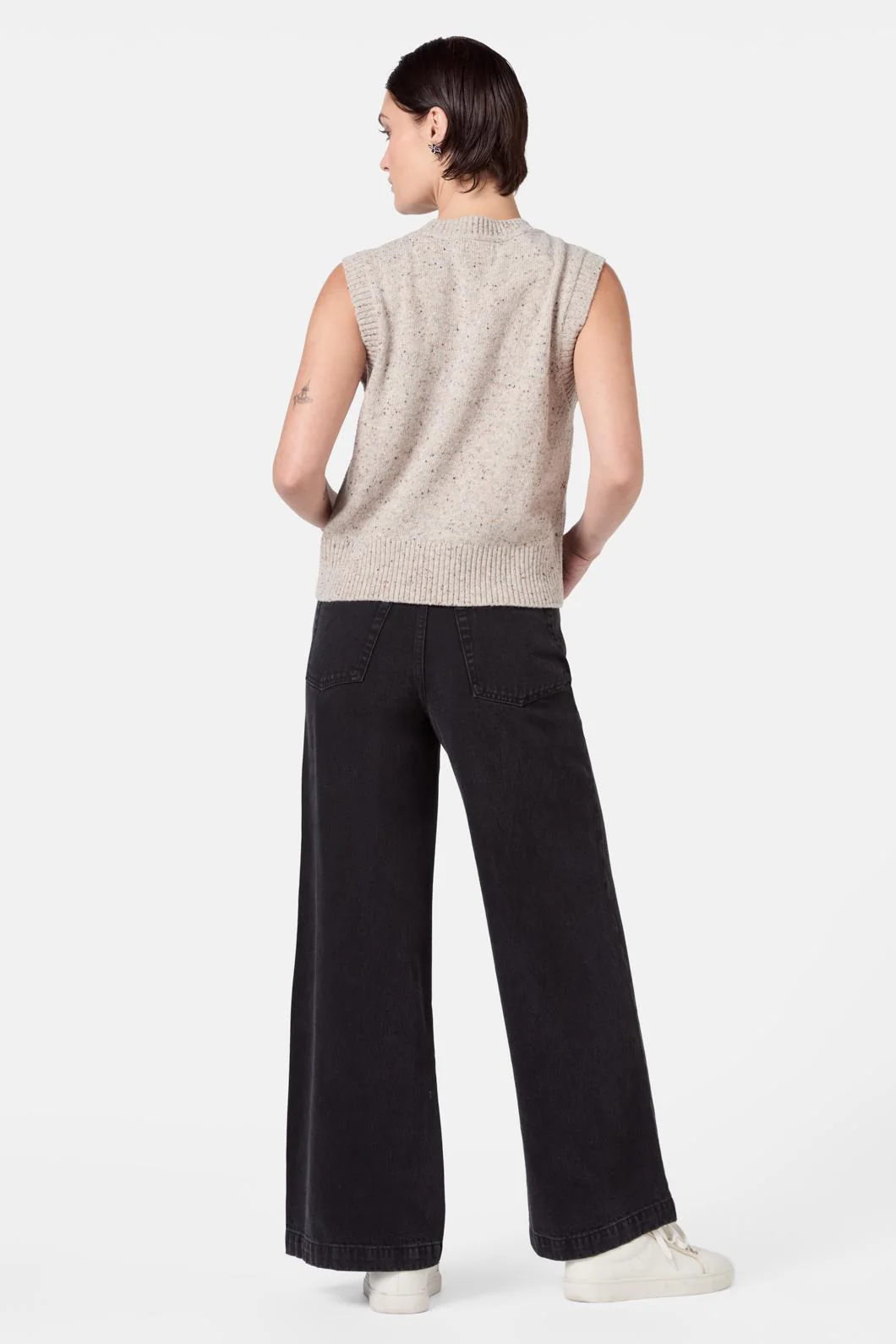 Lost And Found Vest - Image 8