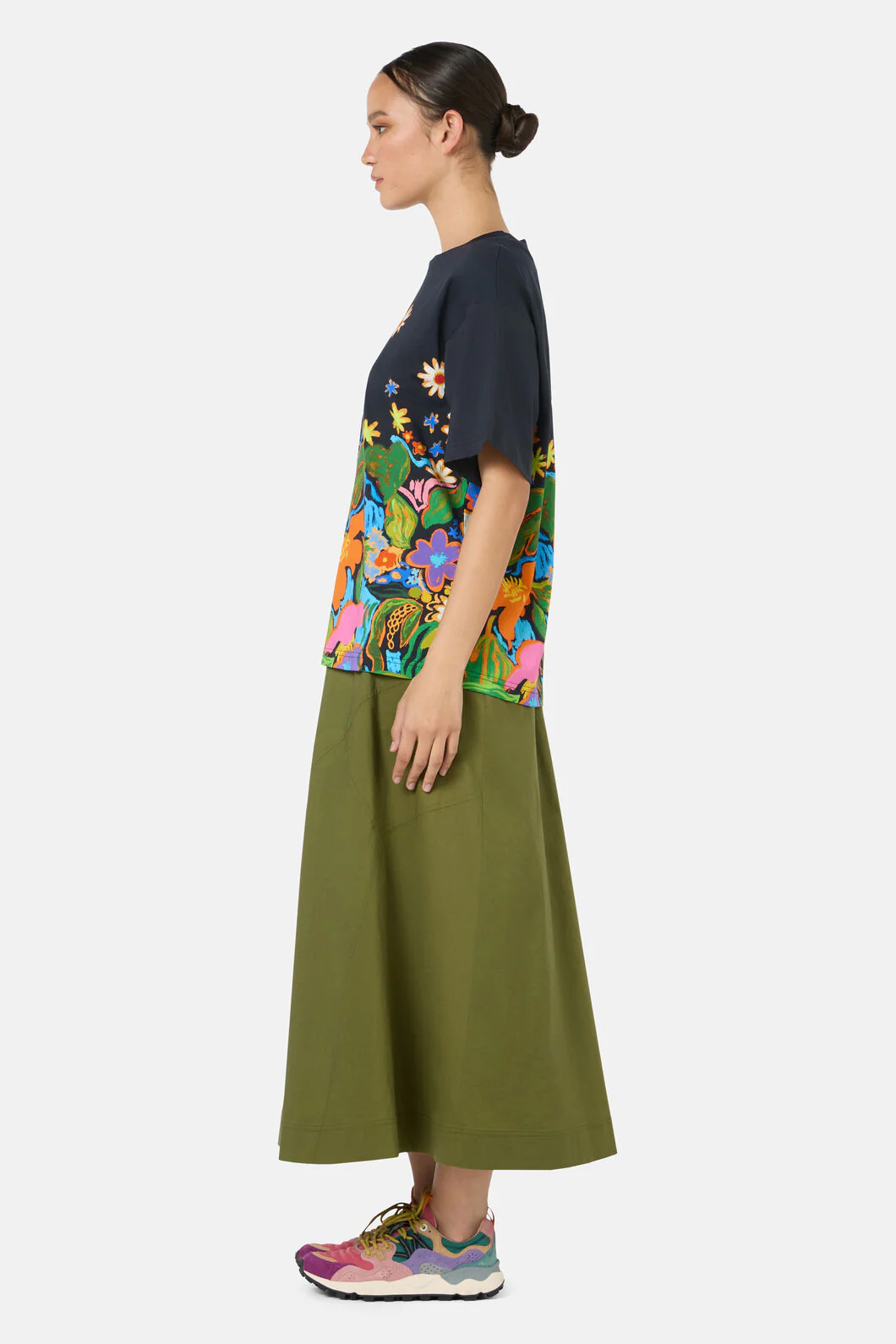 Midnight Garden Placement OS Tee - Image 3