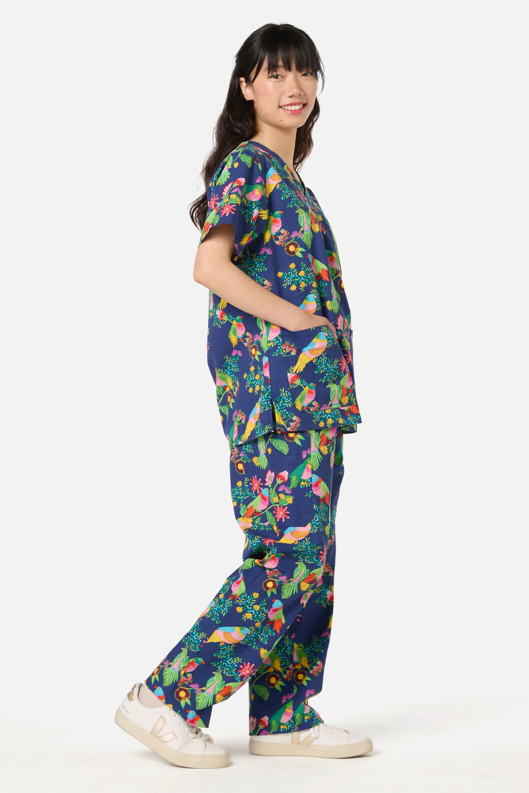 Party Parrots scrub set - Image 2