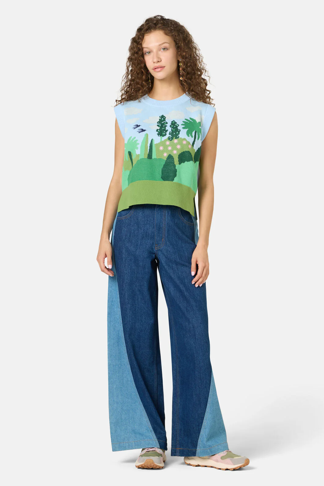 Royal Garden Knit Vest - Image 2