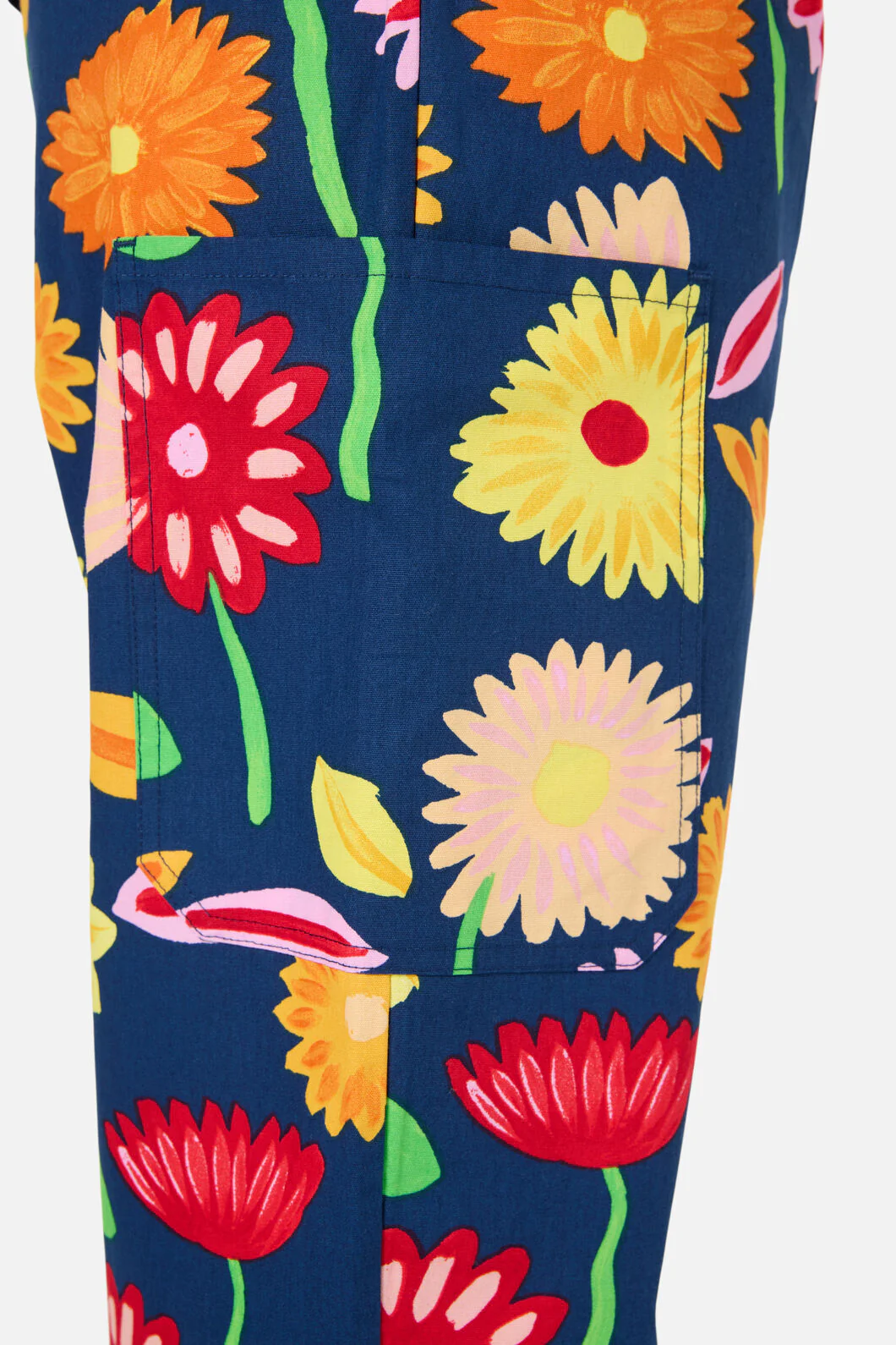 Sunshine Flowers scrub set - Image 7