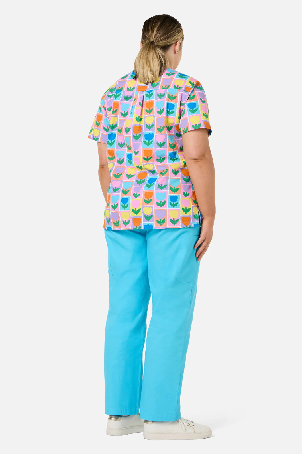 Tulip Top & Pant Scrub Set - Image 3